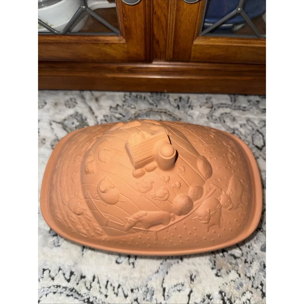 Farm 1984 Terra Cotta Clay Farm Baking Dish Dutch Oven Vintage Cottage